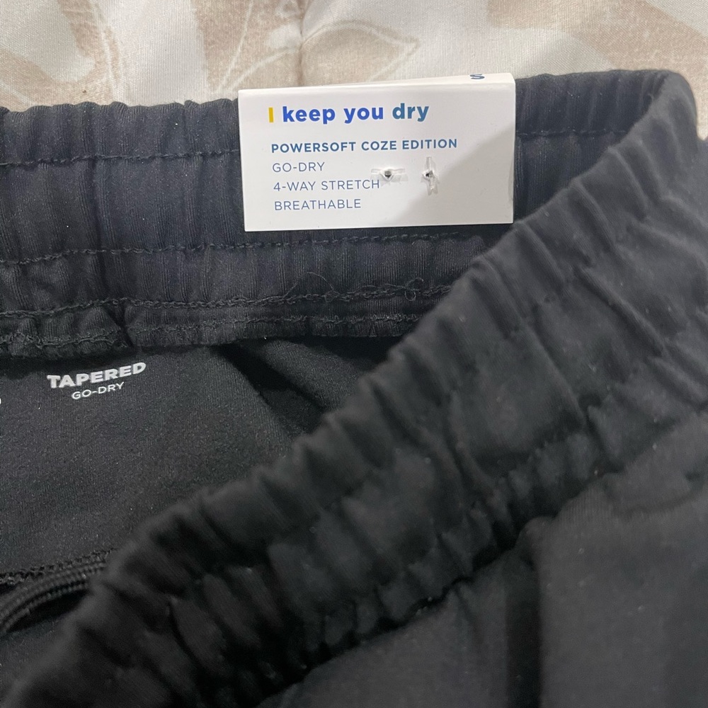 Bundle of 2 Old navy jogger very soft material in Black color - Picture 9 of 13